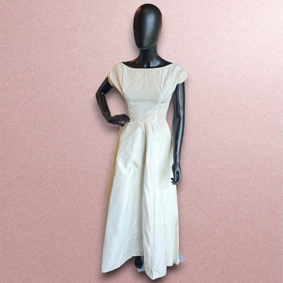 Vintage Dresses & Skirts - Vintage 50's Ivory Taffeta Cap Sleeve Wedding Gown